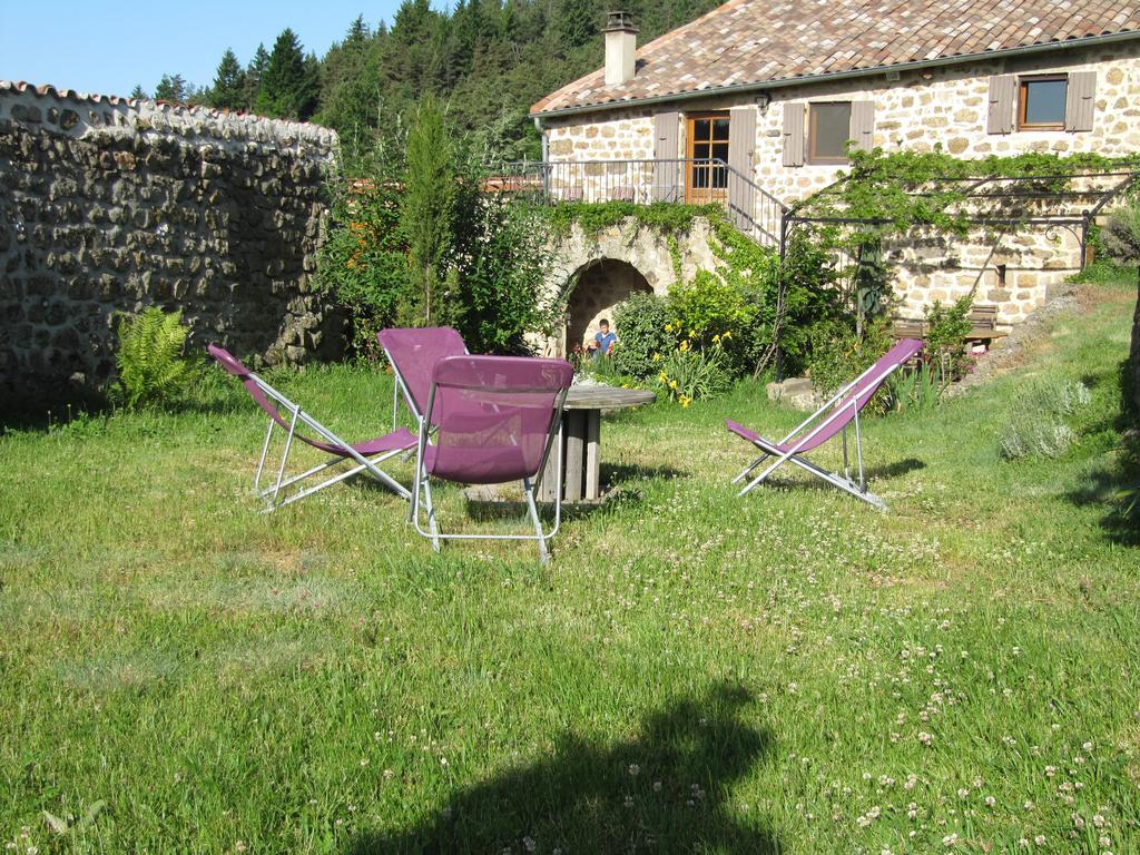 Saint Maurice en Chalencon Le Petit Rias Gite Soleil מראה חיצוני תמונה